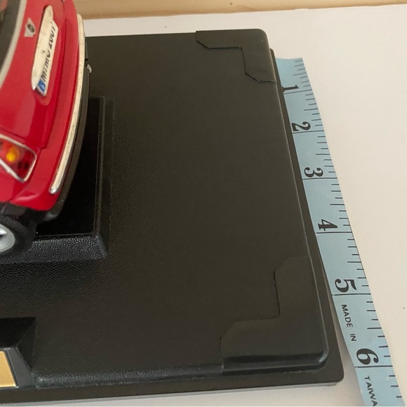 2001 Mini Cooper 1:18 Scale Diecast Model Car Classic Collectible Red Motor Max - Picture 11 of 11